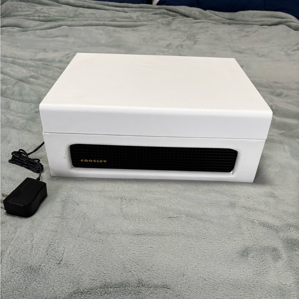 Crosley Suitcase Turntable